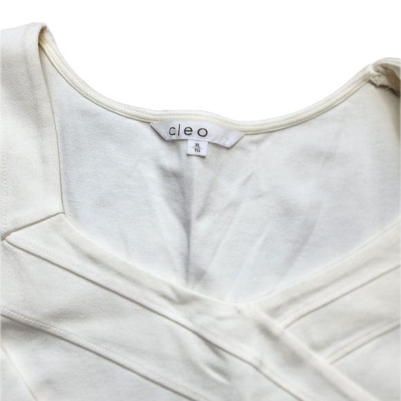 Cleo cream mid sleeve top Size XL - Picture 2 of 5